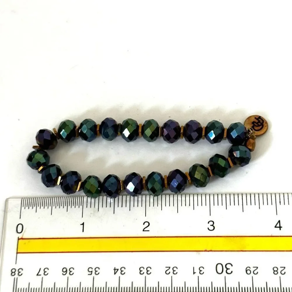 Iridescent beaded stretchy bracelet